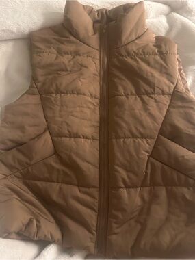 SHEIN Tan Quilted Puffer Vest